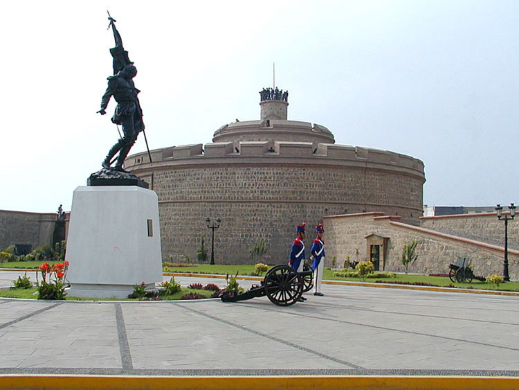 Museo_del_Ejército_Fortaleza_Real_Felipe_Callao_Perú