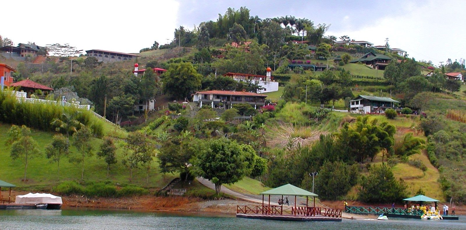 Lago Calima, Colombia - Información Turística Colombia
