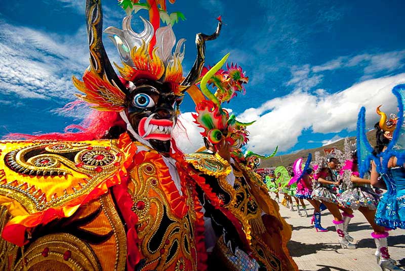 En el Perú se celebran cerca de 3.000 fiestas populares al año